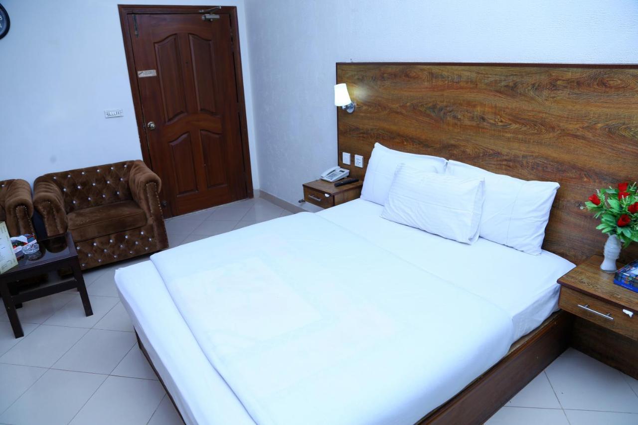 Fiesta Inn Hotel & Resorts Multan Extérieur photo