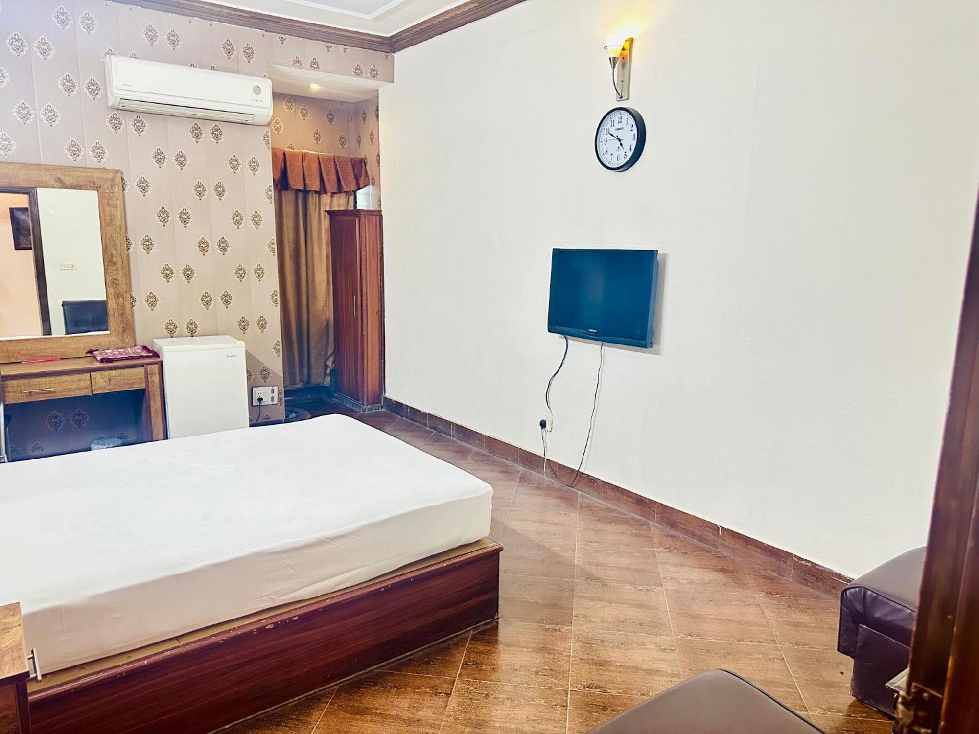 Fiesta Inn Hotel & Resorts Multan Extérieur photo