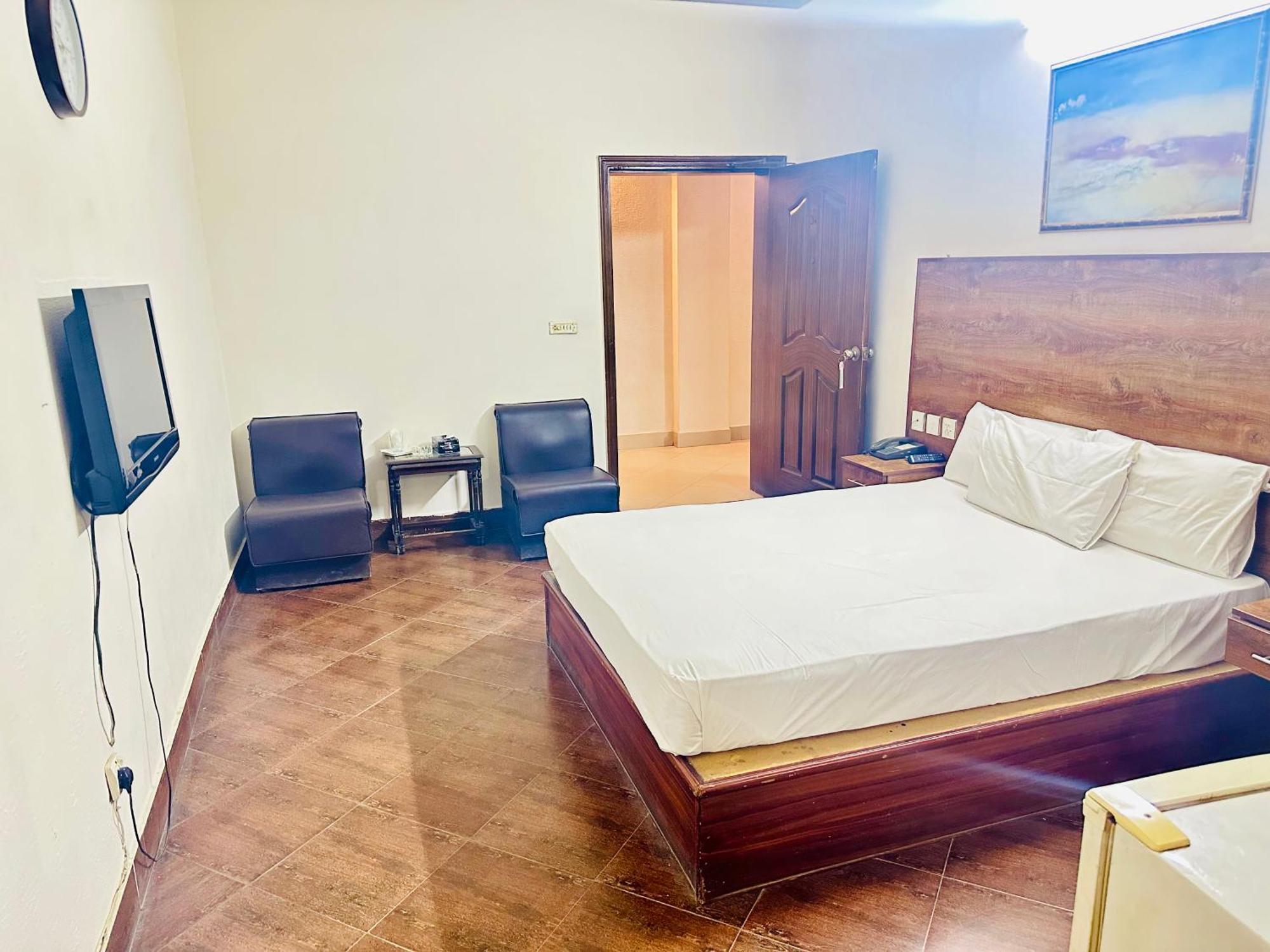 Fiesta Inn Hotel & Resorts Multan Extérieur photo