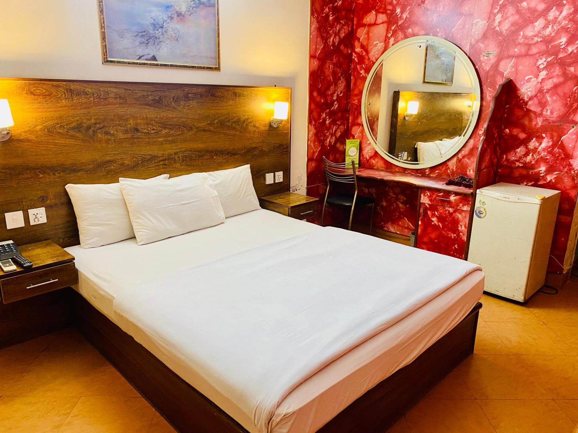 Fiesta Inn Hotel & Resorts Multan Extérieur photo
