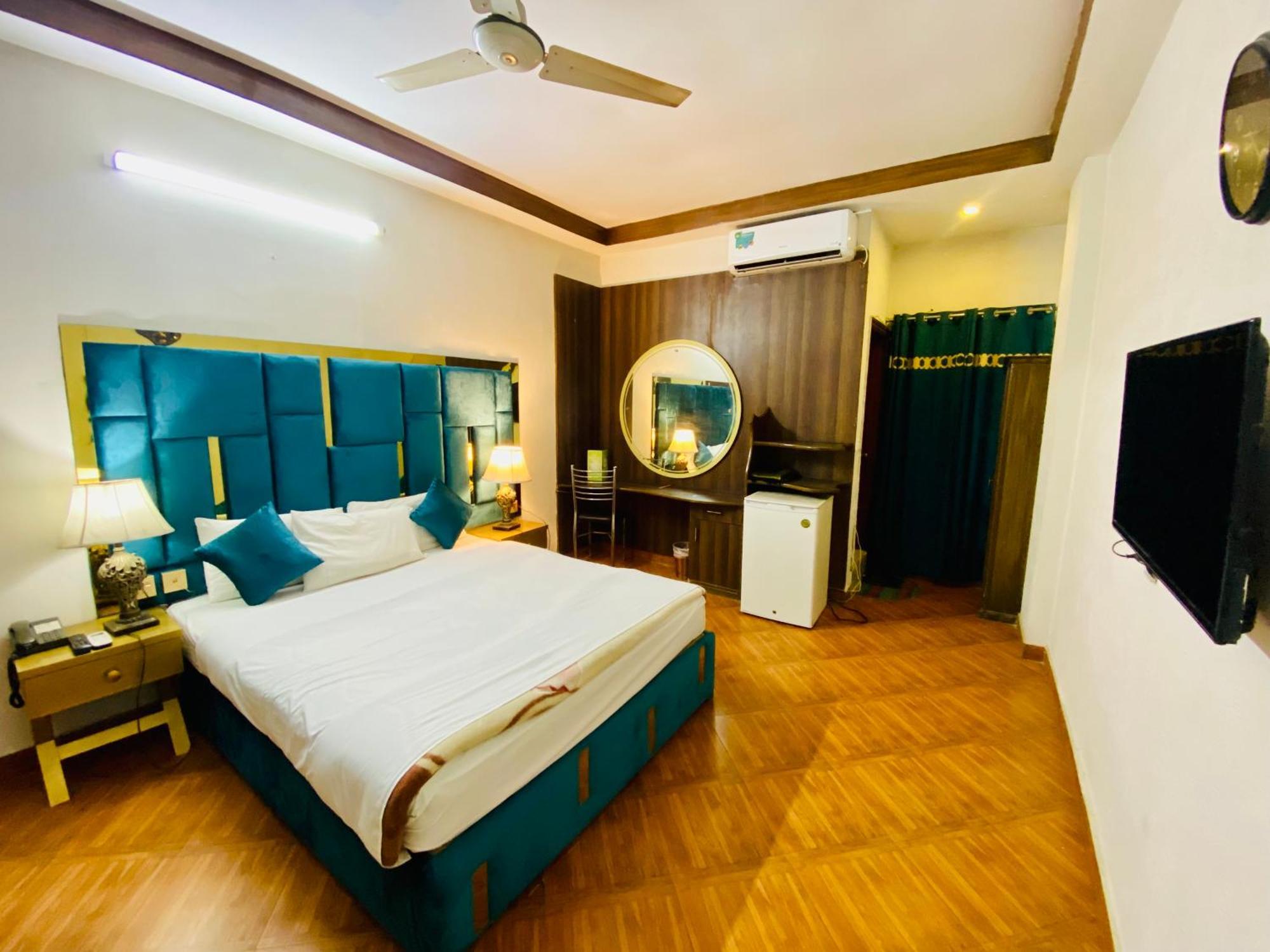 Fiesta Inn Hotel & Resorts Multan Extérieur photo
