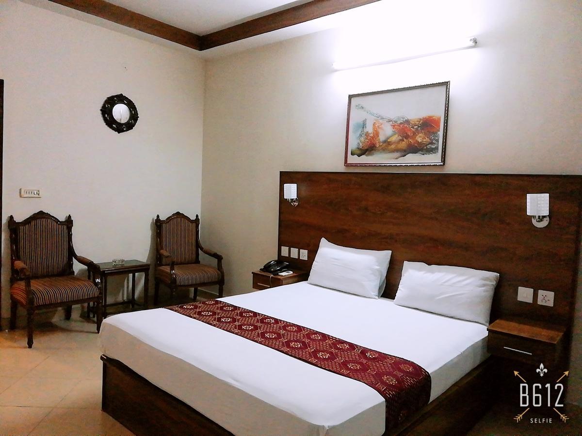 Fiesta Inn Hotel & Resorts Multan Extérieur photo