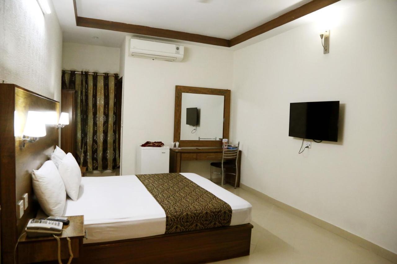 Fiesta Inn Hotel & Resorts Multan Extérieur photo